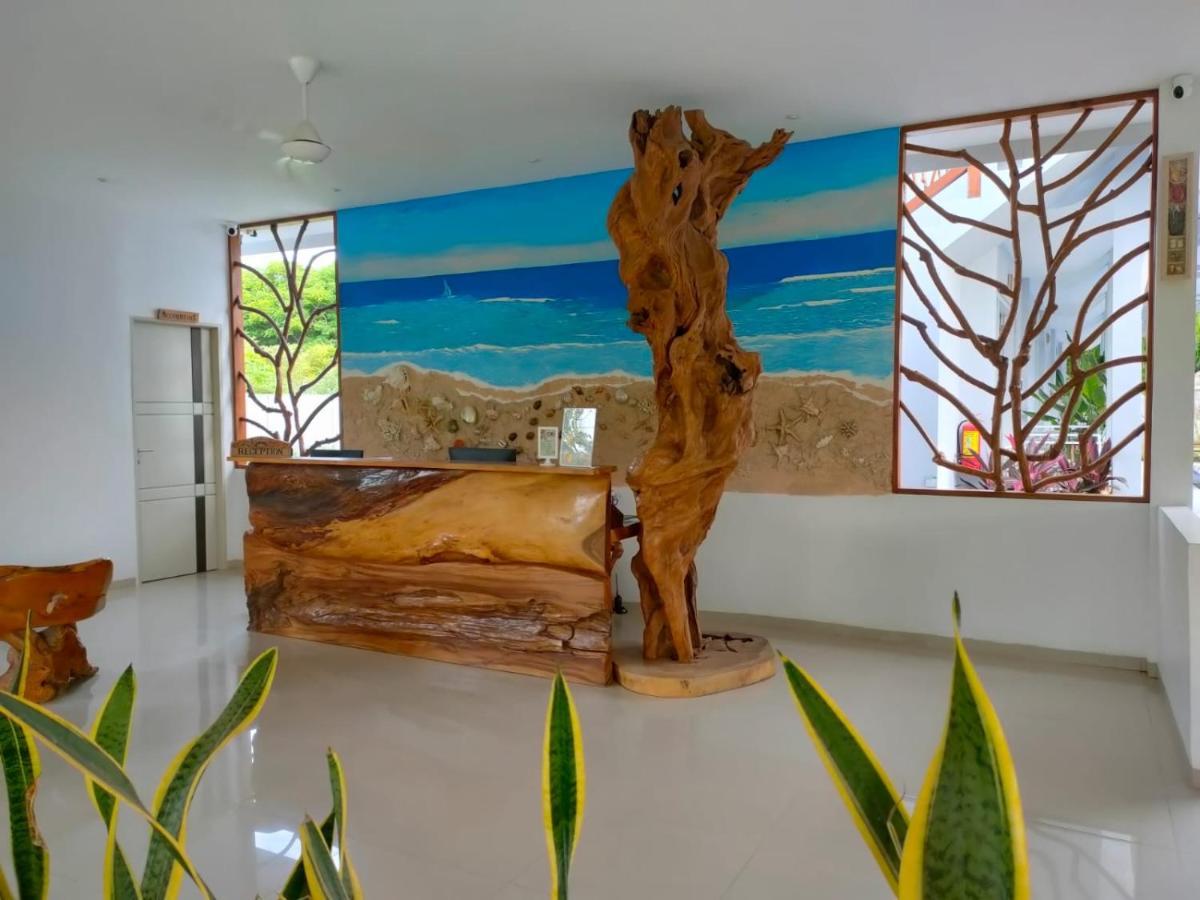 Sea Shell Resort Gili Trawangan Exterior photo