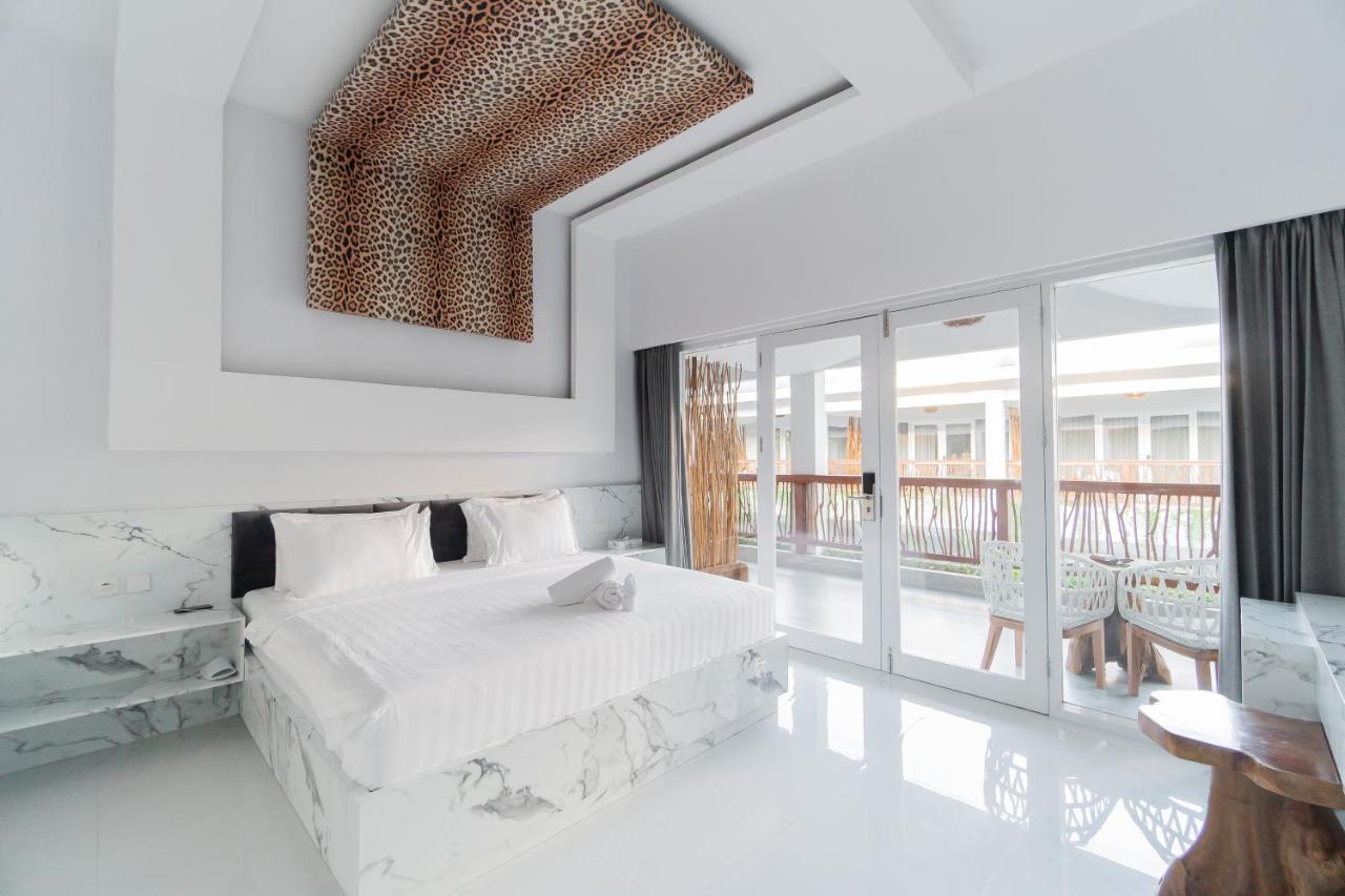 Sea Shell Resort Gili Trawangan Exterior photo